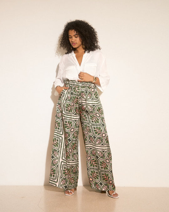 Levy print pants