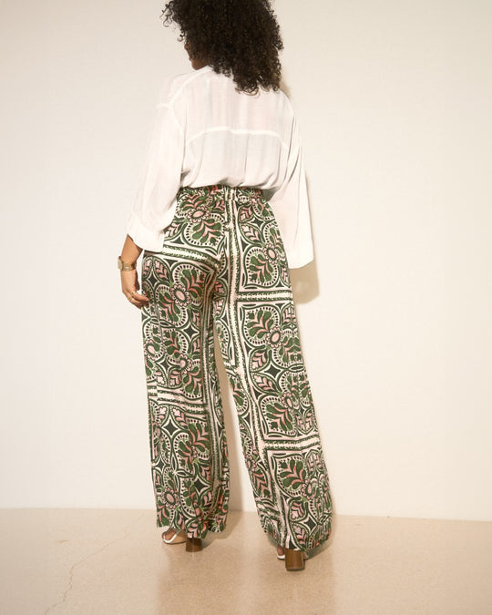 Levy print pants